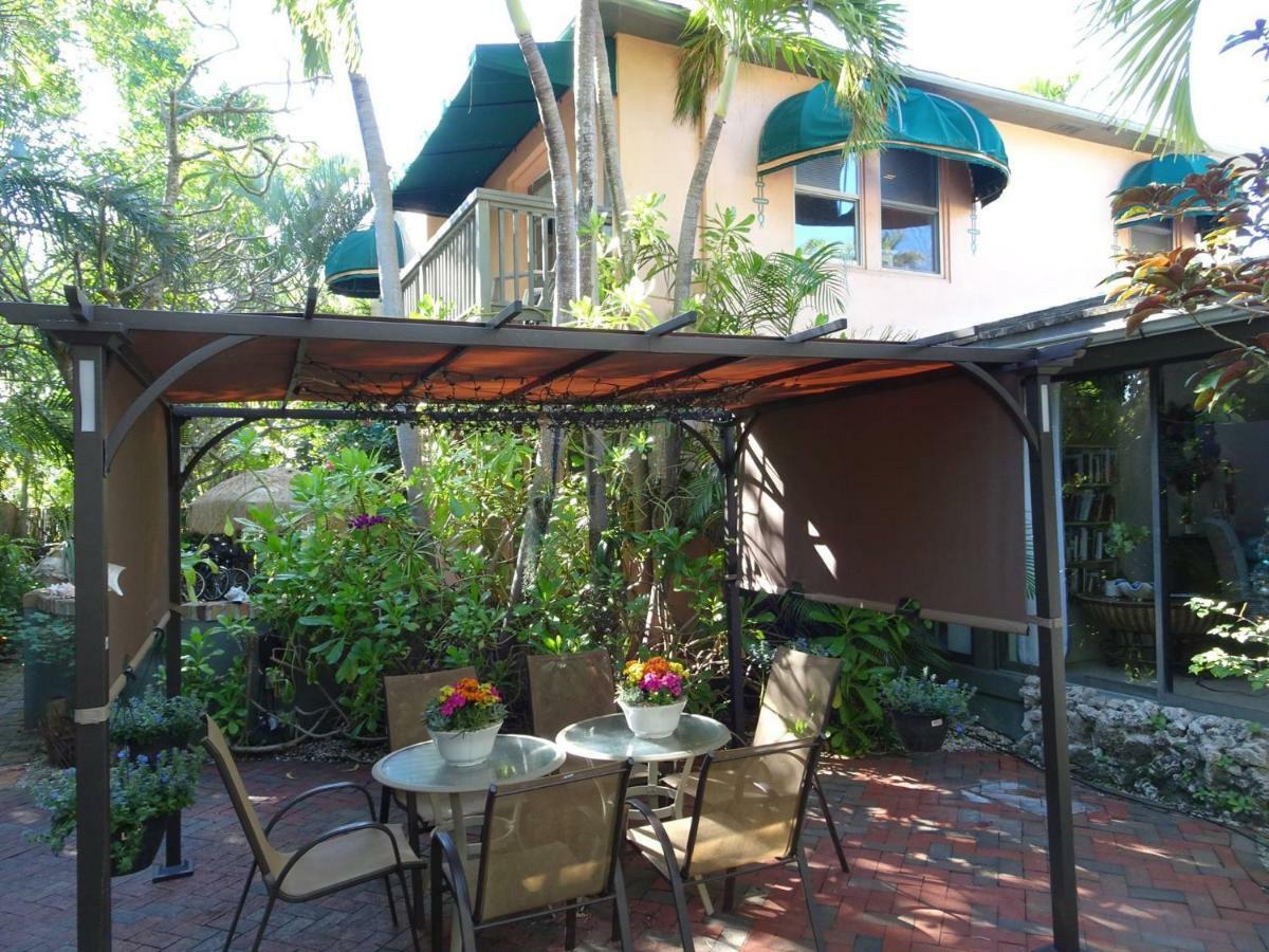 Suite Dreams Inn By The Beach Key West Extérieur photo