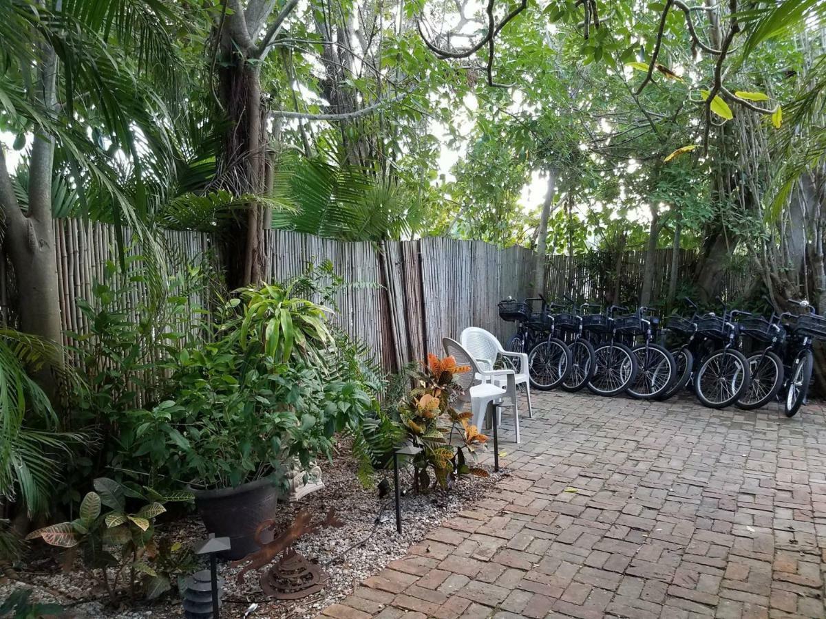 Suite Dreams Inn By The Beach Key West Extérieur photo